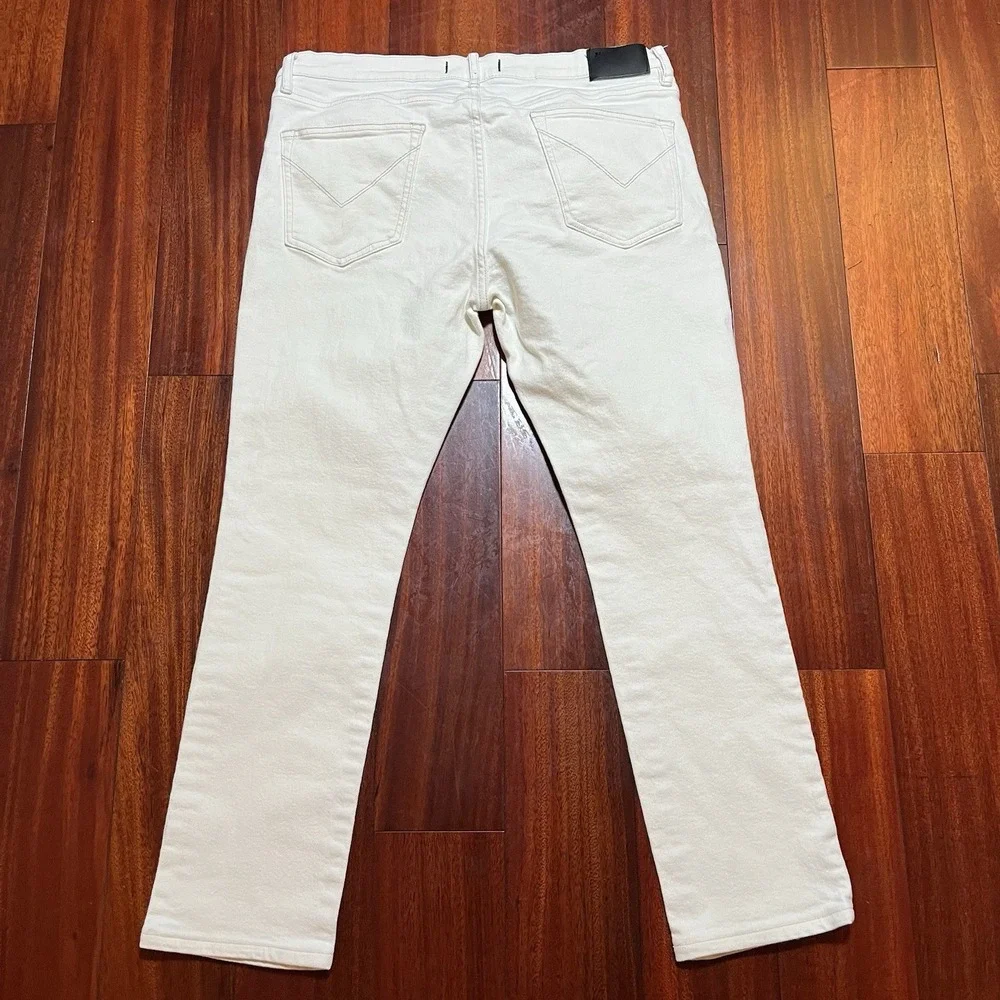 John Varvatos USA Jeans Mens 33 34x28 White Wight Stretch Streetwear EUC READ